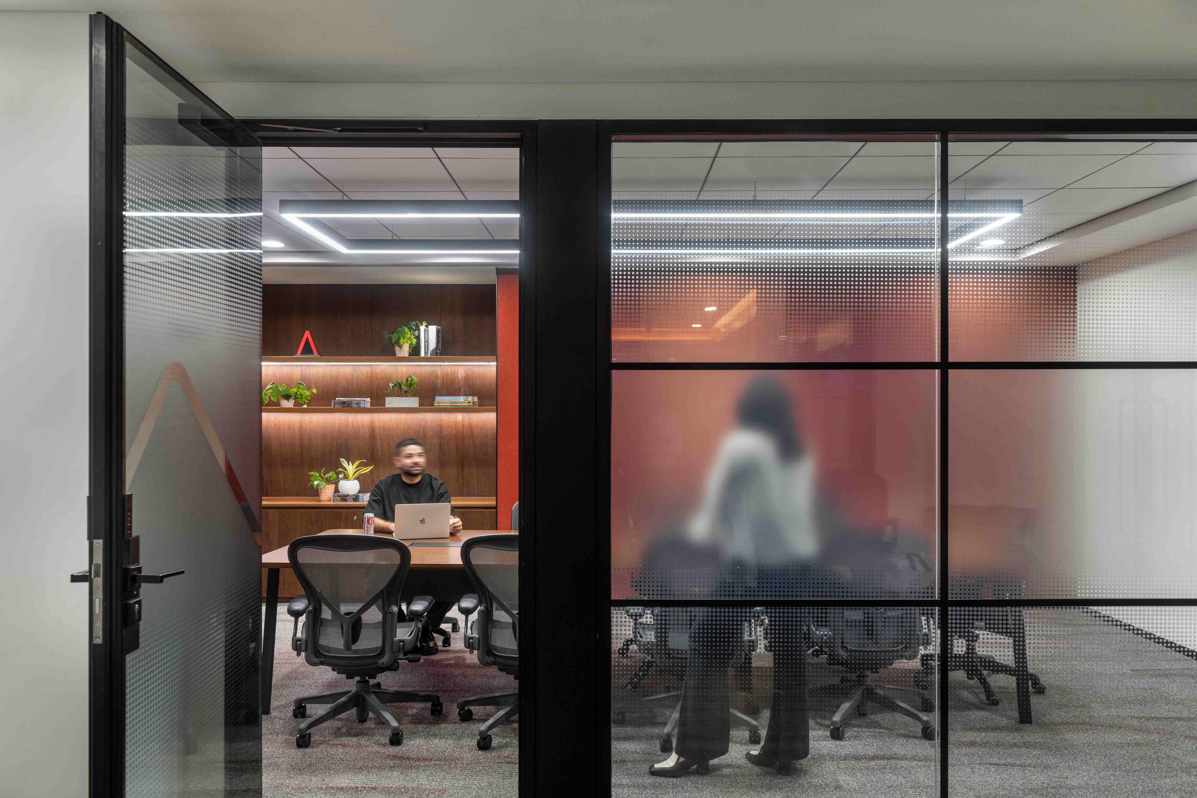 avendus-mumbai-india-meeting-room