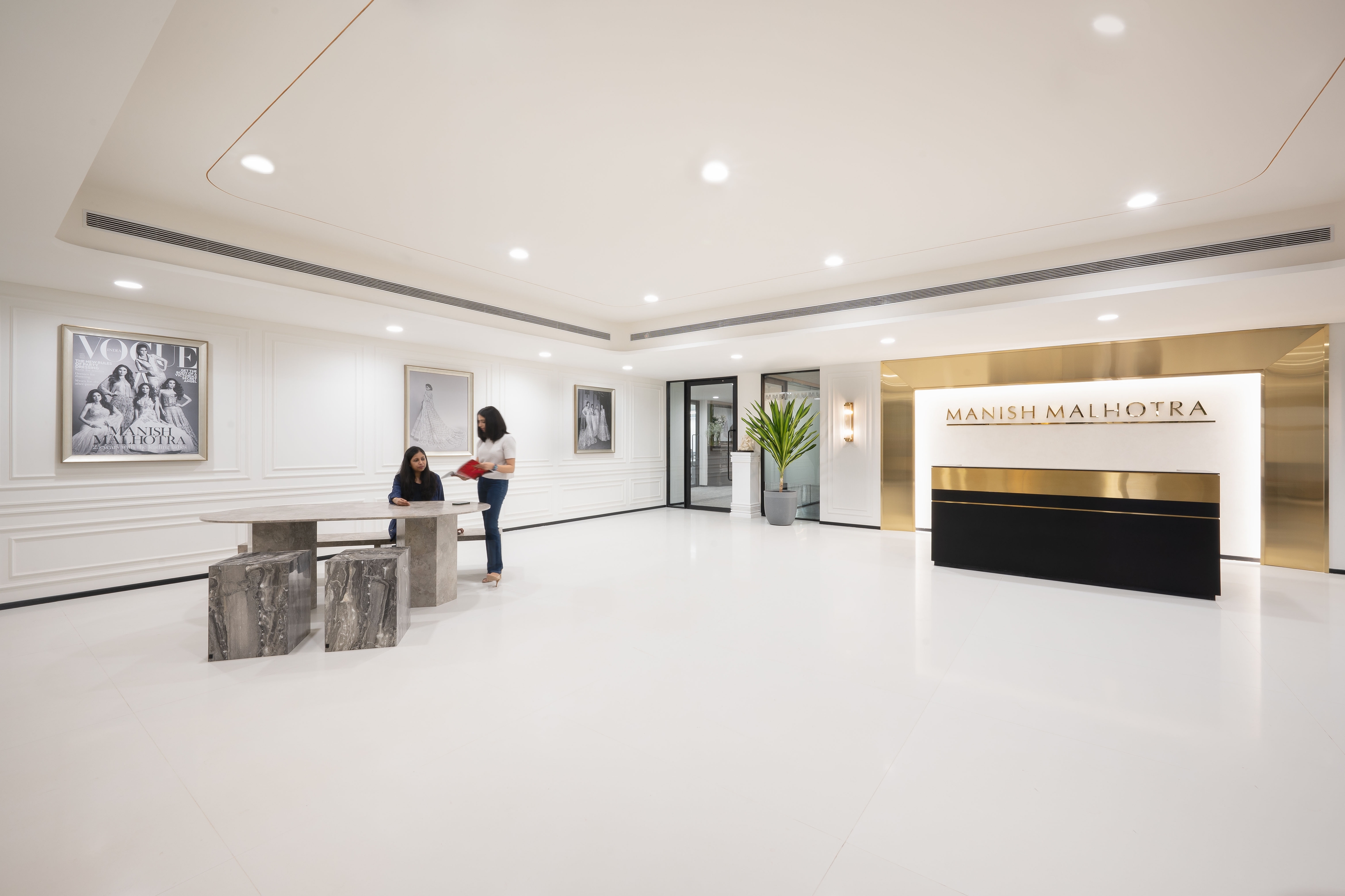 main/case-studies/manish-malhotra-mumbai/manish-malhotra-mumbai-office.jpg