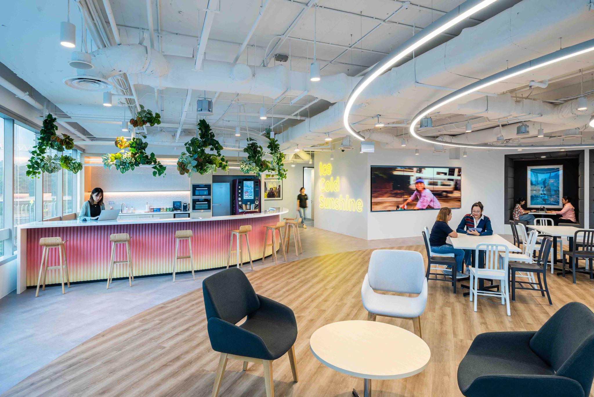 Attract Top Talent: Learn from Coca-Cola's Singapore Office
